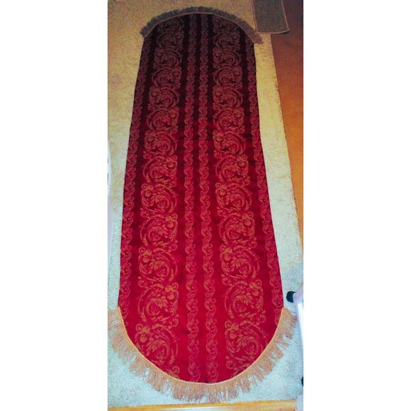 Elegant Jacquard Red Tapestry Table Runner Gold Floral Design Fringe 92"x26" bd - Picture 4 of 5